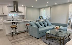 Charming Bungalow Retreat In Chippawa Niagara Fall